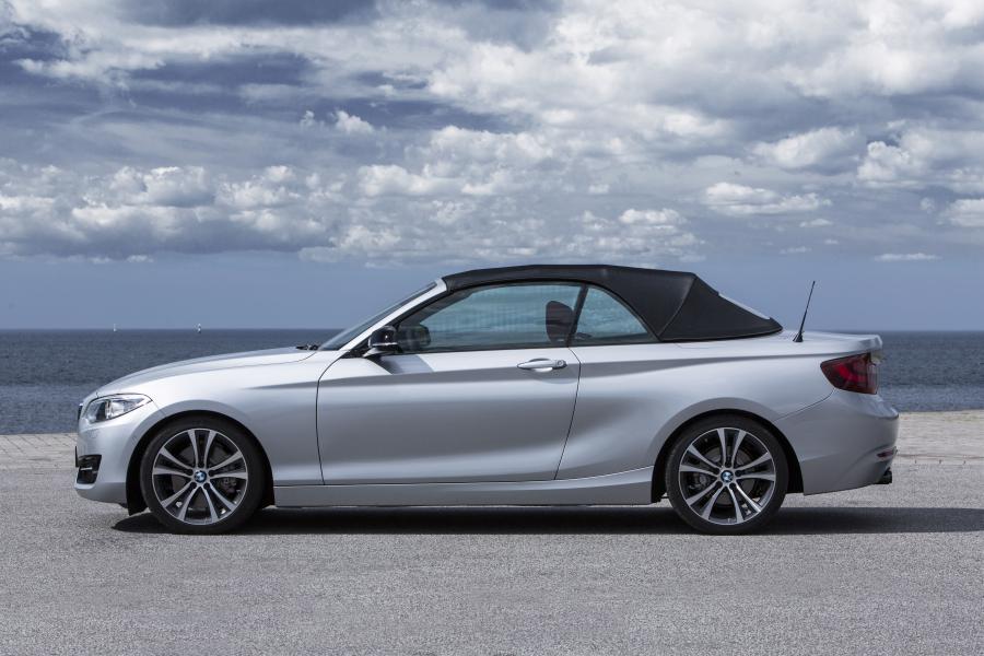  BMW 228i Convertible Sport Line 2014 года  (фото 10 из 66)